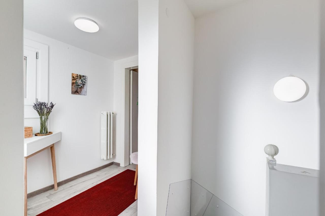 Jmartins Colosseo Suites روما المظهر الخارجي الصورة